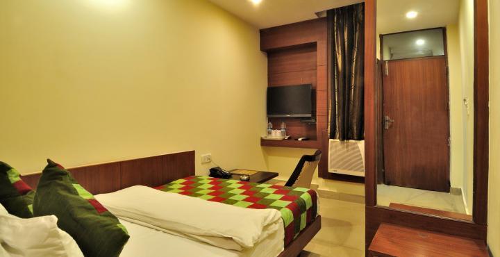 Hotel Shelton Nowe Delhi Zewnętrze zdjęcie